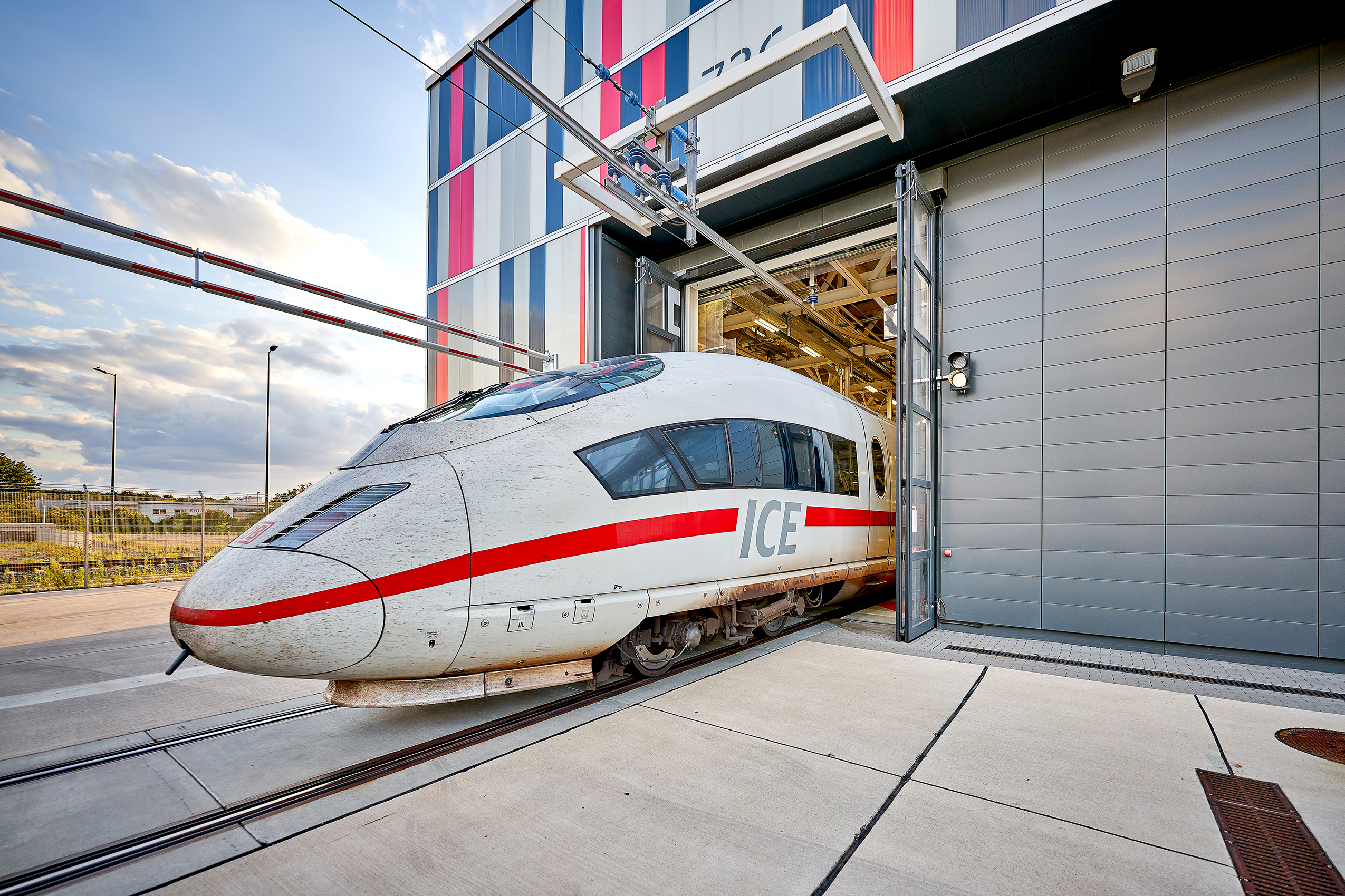 ICE trains arrive for maintenance in the evening. The work is done during the night.