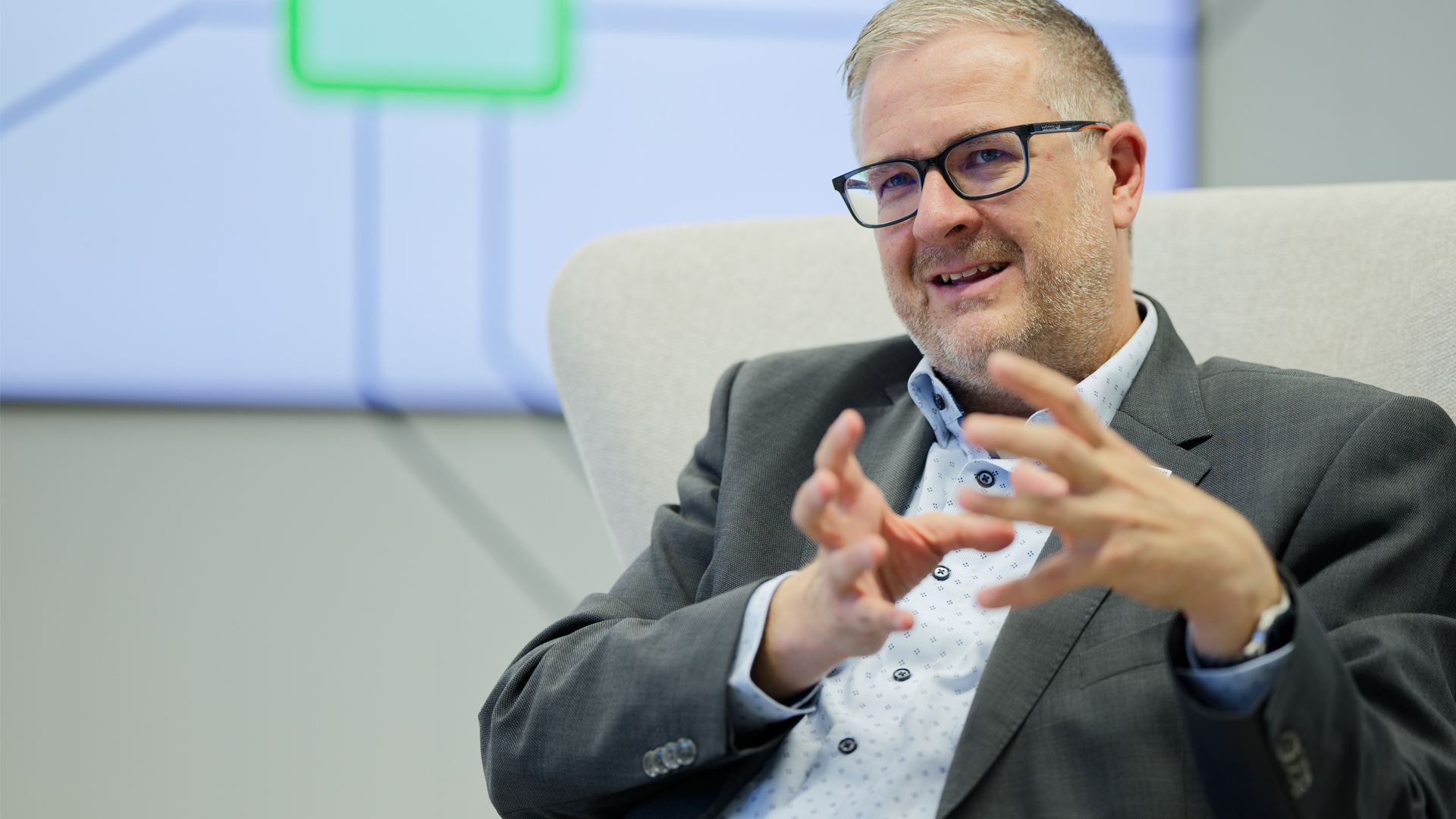 “If we manage to give Germany modern rail transport, other nations will follow suit,” says Markus Fritz, Vice President Markets Germany & Global Account Manager Deutsche Bahn at Hitachi.